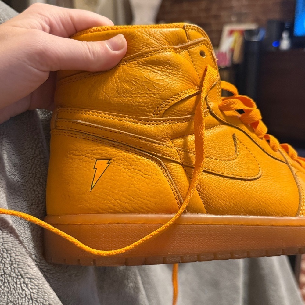 Air Jordan 1 Orange Gatorade Peel 2017 (AJ5997-880) Size 11 - Picture 2 of 7
